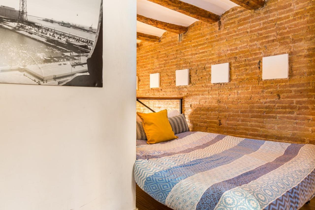 Fridays Flats Dreamy Duplex - Stylish Beach Loft Barcelona Exterior photo